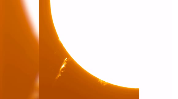 Astrophotographer captures jaw-dropping view of 200,000 km high wall of ...