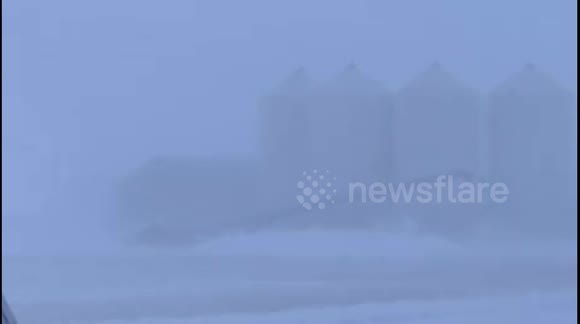 Wintry challenges in Eatonia, Saskatchewan, as Alberta clipper disrupts travel