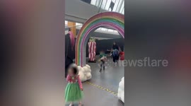 Police called Willy Wonka-inspired event after parents vent fury at 'shambolic' experience