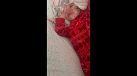 Little girl distraught after tooth fairy leaves her a cheque instead of 'real money'