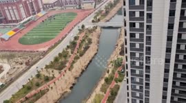 Woman's phone still functions after falling from the 27th floor of the building