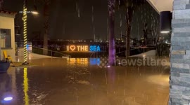 Stockshots: Rain in Ventura Harbor Vilage, LA, USA