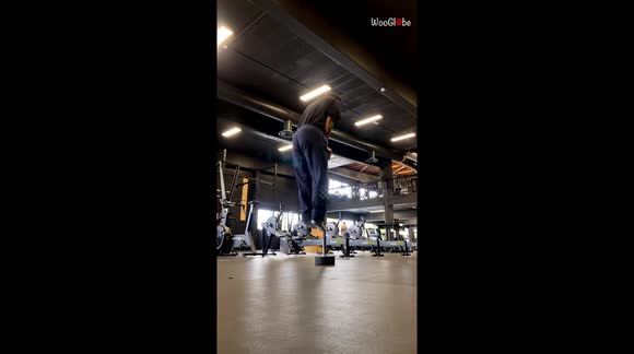 Man's outrageously unique handstand idea almost results in excruciating ...