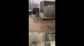 Hailstorm hits Wentzville, Missouri, USA: video shows heavy hailfall