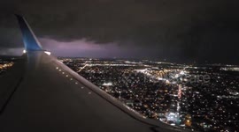 Delta 2890 landing amid constant lightning