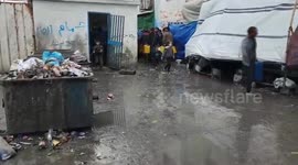 Acute water shortage forces Gazans to seek seawater as alternative