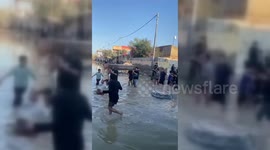 Flooded Iraqis Protest Government Inaction in Basrah