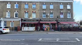Royal Superfan shows up in Greenwich to support The Golden Chippy Union Jack artwork