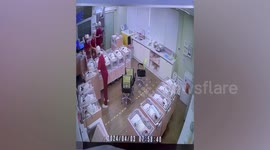 Nurses protect newborn babies amid earthquake in Taiwan