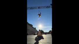 Upside-down ballet: aerial circus performance in Barcelona