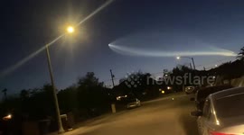 Spectacular SpaceX Falcon 9 Launch Lights Up Arizona Sky, USA