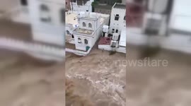 Major floods due to extreme rains in Al Mudhaibi, Oman