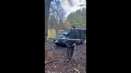 Man Quickly Ties a Flying Clove Hitch