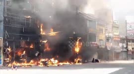 Huge fire destroys hotel near police station in India