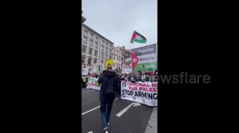 UK: Countdown to start march for Palestine in London