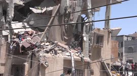 Rafah: 4 martyrs and dozens of injuries in an Israeli bombing that targeted a house in Tal Al-Sultan