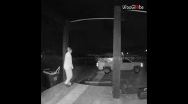 Simple stumble exposes two different approaches to dealing with unexpected challenges