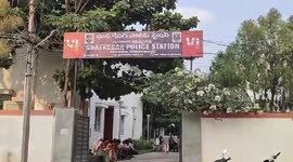 India: A woman locks her husband with chain and holds him hostage