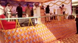 India: Man throws shoe at political leader during his speech