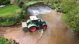 Farmers turn out for charity tractor run in North Yorkshire,UK