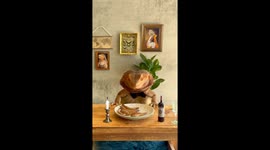 Fine Dining With a Bearded Dragon