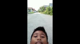 Video captures bicycle accident in Sudiang, Makassar