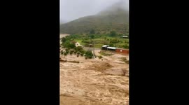 Floods broke a dam in kijabe Kenya which caused massive landslides