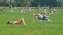 Hottest day of the year brings crowds to Victoria Park