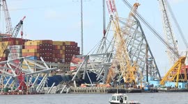 USA: Unified Command Salvors Successfully Remove 300-Ton Bridge Piece from M/V DALI