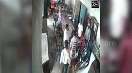 India: Clash between teachers over corruption allegations leads to violence in school