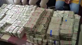 India: Police seize $837,853 cash after minivan collided with lorry in southern India