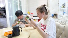 Russian vlogger records beauty of life in China