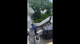 Waikiki beach flooded | Dukes Waikiki Beach Bar Flooded | rain for days | tourists and locals helped built a sand wall to protect the bar from flooding