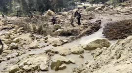 Papua New Guinea: Rescue efforts dredge on in PNG landslide, with thousands feared dead