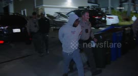 USA: Pursuit Suspects Found in Backyard Following Chase in Santa Clarita