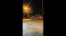 Chinese people rescues father and son who accidentally fell into sewer well