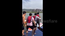 China: Paddleboard Chaos