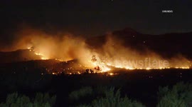 USA: Overnight West Fire