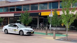 Millions of Australians struggling to make loan repayments: gov't report