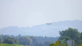 Swiss fighter jet makes smooth-as-butter landing on motorway