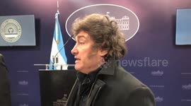 Argentina: Milei interrupted his spokesperson's press conference to answer journalists' questions