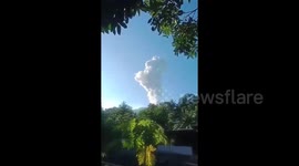 Indonesia: Mount Lewotobi Lakilaki Erupts, Alert Level Raises