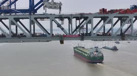 China: The Changtai Yangtze River Bridge Successfully Closed in Taizhou