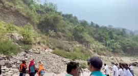 India: Several injured as tourist vehicle plunges into river