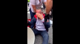 Pepper spray incident injures deputy and advisor near Buenos Aires congress