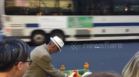 New York man's bizarre animal show on Fifth Avenue 2