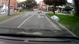 Dash Cam Colombia: Bogota Cll 106  Crr 11  Moto accidentado / Motorbike accident