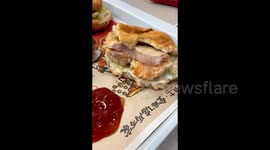 Undercooked meat found in child's burger prompts complaint in Chinsse fast food restaurant