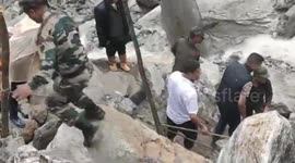 Massive rescue operation evacuates hundreds of stranded tourists in India