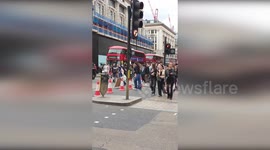 UK: Youth Demand Protests Rock Oxford Circus, Demanding Arms Embargo on Israel and Halting UK Oil Licenses
